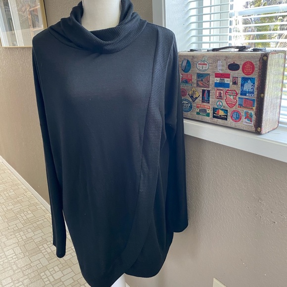 Banana Republic Factory Sweaters - Banana Republic asymmetrical cowl neck sweater, L